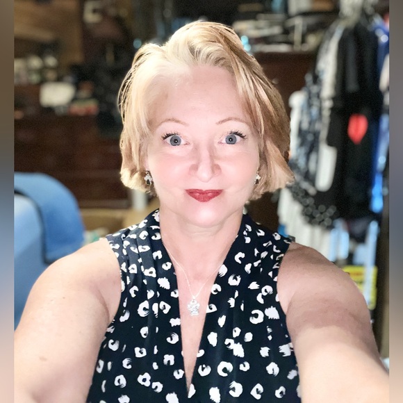 Welcome to my closet, I am honest & trustworthy❤️ - Picture 10 of 11